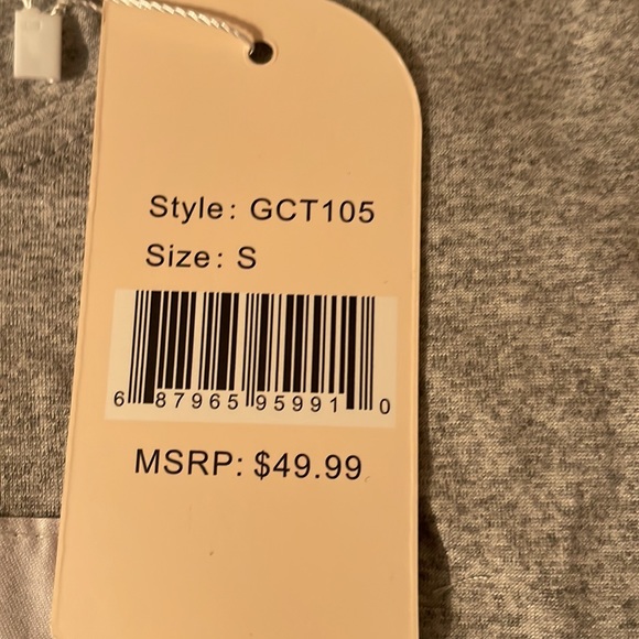 NWT- “EMME JORDAN” Embellished T-Shirt Size Small. - Picture 5 of 7